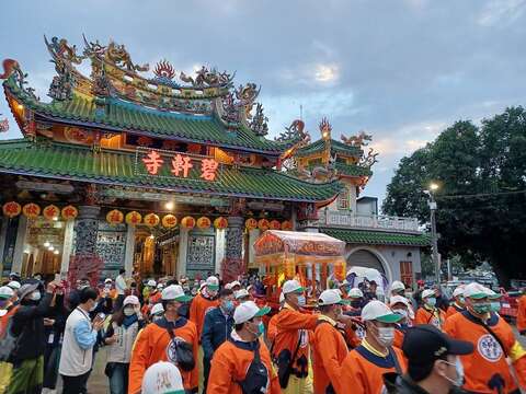 東山碧軒寺迎佛祖暨遶境活動歷史照片（臺南市文化資產管理處提供）