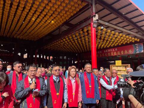 黄伟哲市长到南鲲鯓代天府祈福