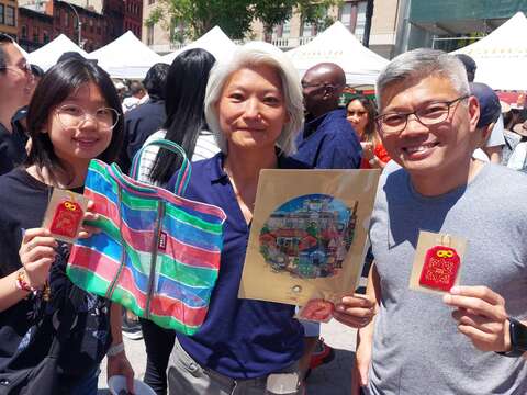 Passport to Taiwan Festival Resumes in New York - Tainan Gives Out Specialty Gifts to Promote Tainan Tourism 4