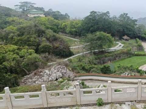 远眺碧云公园