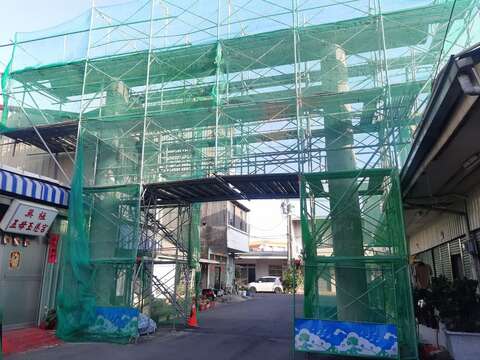 新化神社鸟居搭设鹰架