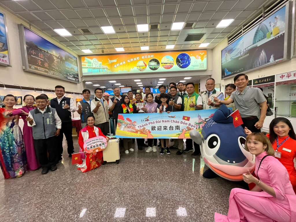 台南市府团队特於台南机场安排欢迎活动