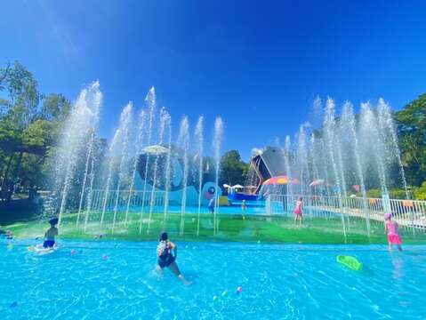 頑皮世界綠洲水樂園