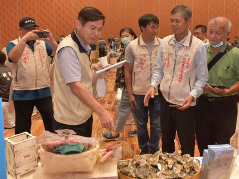 觀旅局局長推廣在地農特產品