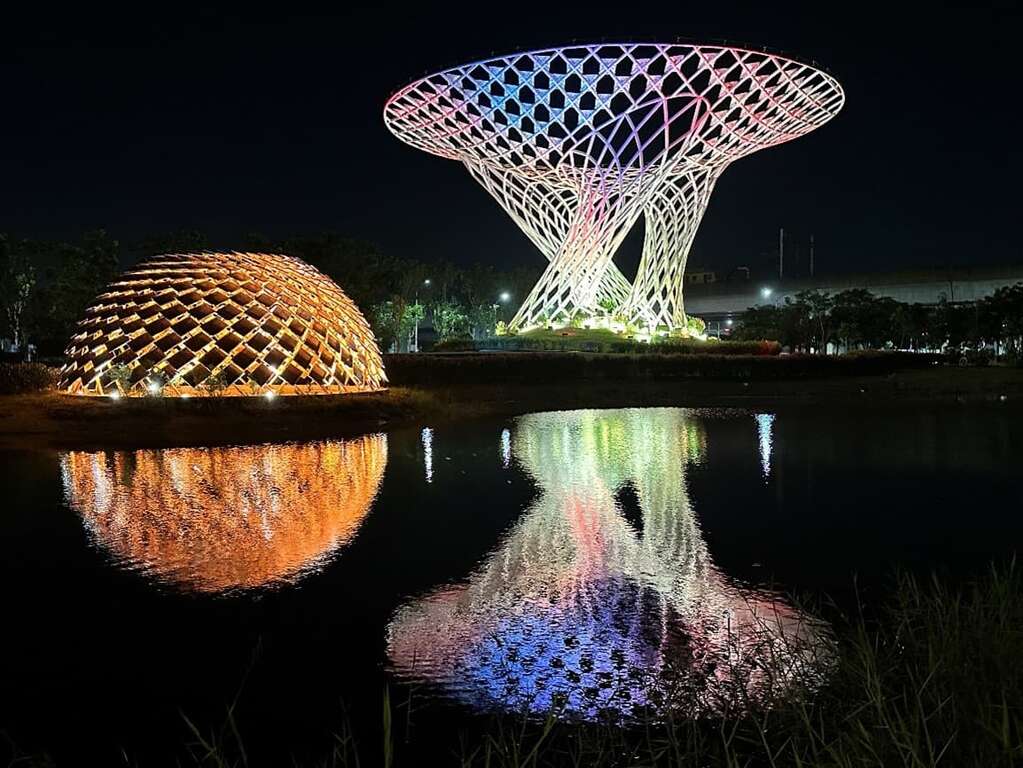 太阳能树与太阳的果实
