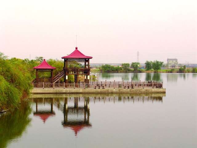 湖邊美景　