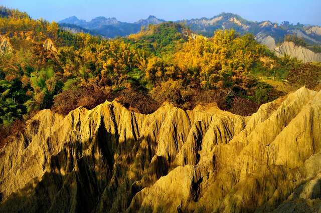 차오산 월세계(草山月世界)