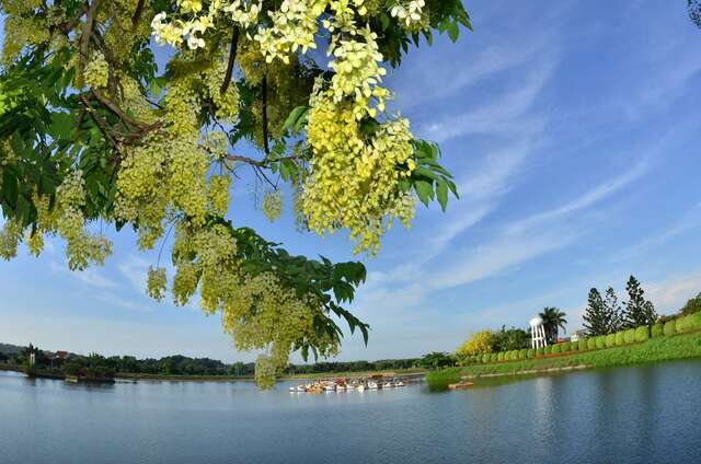 Hutoupi Scenic Area(虎頭埤風景區)