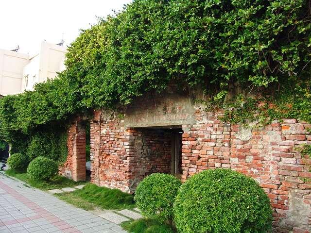  Anping Oyster Shell Cement Kiln Museum(安平蚵灰窯文化館)