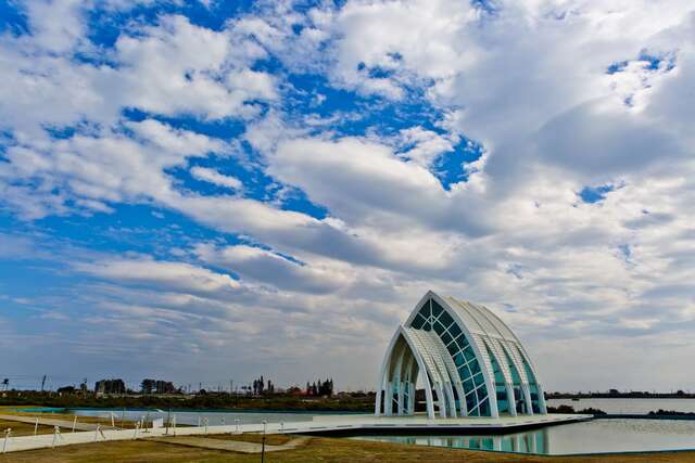 Beimen Visitor Center(北門遊客中心)