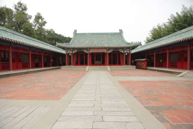 Koxinga Shrine(延平郡王祠)