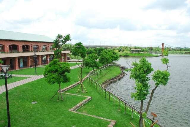 Lingpo Suspension Bridge(凌波吊橋)