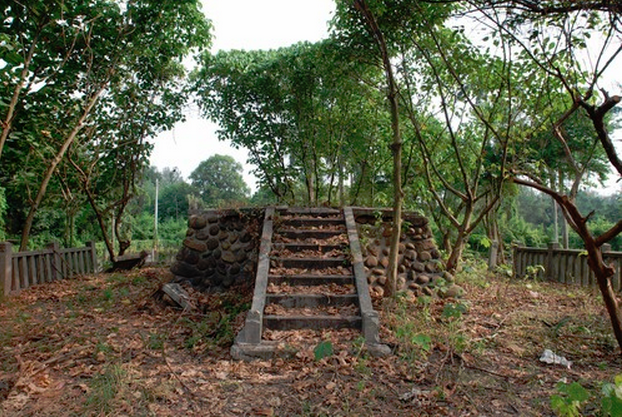 Yongkang Sankandian Sugar Refinery Shinto Shrine Remains(永康三崁店糖廠神社遺蹟)