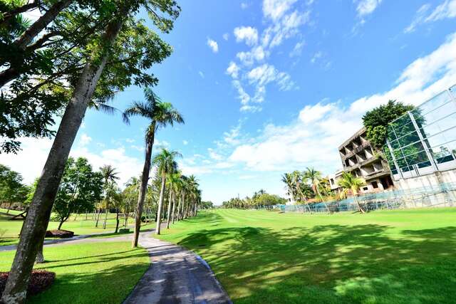 Tainan Golf Country Club(台南高爾夫球場)