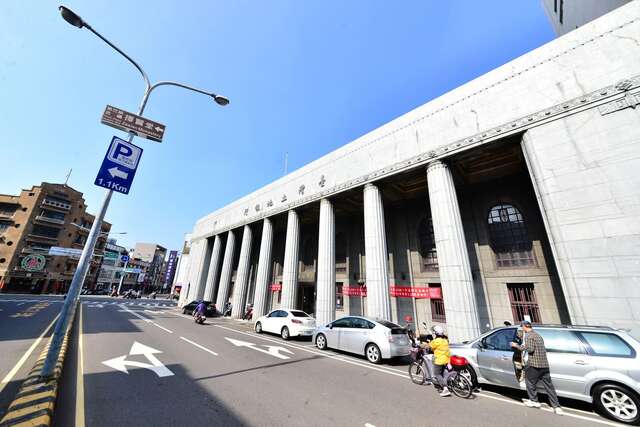 Tainan branch of Land Bank of Taiwan (Former Tainan Branch of Nippon Kangyo Bank)(土地銀行台南分行(原日本勸業銀行台南支店))