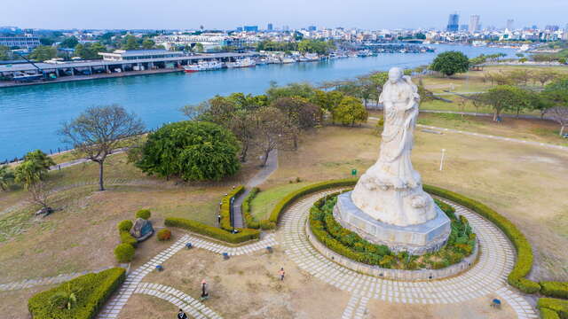 The statue of Lin Mo Niang