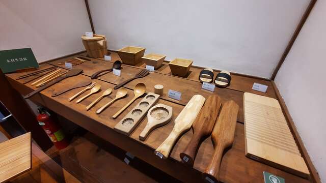展示木製生活用品