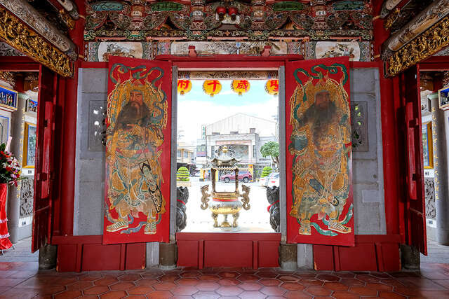照片-「秦叔宝、尉迟恭」门神彩绘