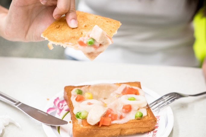#台南グルメシリーズ#棺材板台南で味わいたい定番グルメのひとつ、棺材板（グァンツァイバン）この名前は、台湾では少しインパクトのある...
