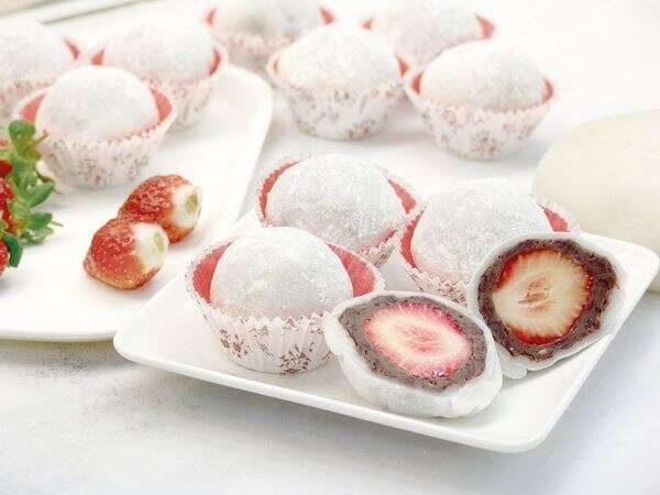 FLMG Strawberry Daifuku