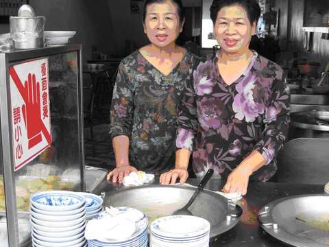 老牛伯豬血豬肺粿專賣店