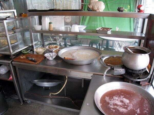 jialising Congee with Intestines