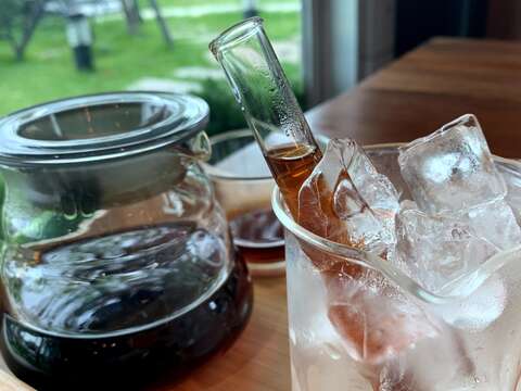 地果咖啡－複合式餐廳｜自家烘焙麵包｜會議活動空間