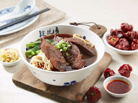 段純貞牛肉麵