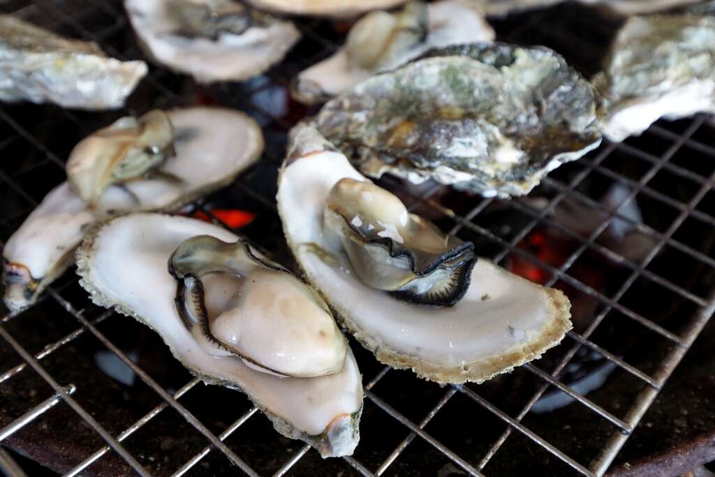 烤到恰到好處牡蠣多汁鮮美