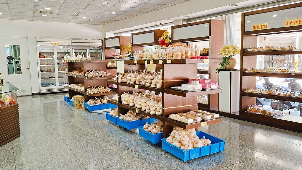 「鹹甜引路臺南味」府城最早餅舖，「萬川號」百年薪傳，古味留存，餅香懷記憶