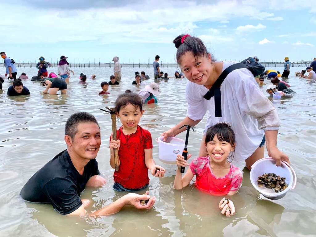 暑假限定！2026臺南七股海鮮節7月11日開跑 挖文蛤體驗、揪團遊七GO 7月4日上午9點開放網路報名