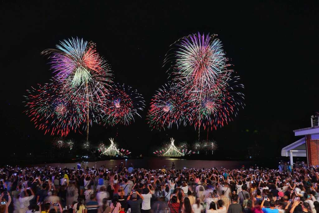 將軍吼最終夜 黃偉哲攜黃偉晉啟動煙火、雙女神驚喜合體打造夏日最強盛典