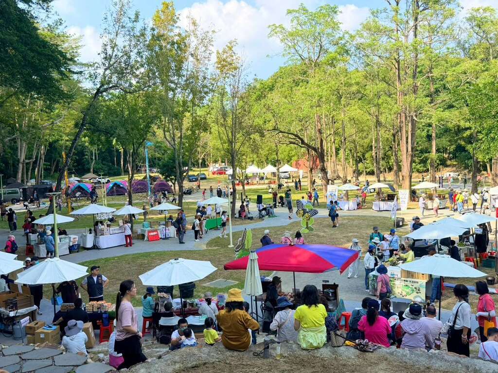 雙十國慶走進虎頭埤~「森呼吸」健行趣