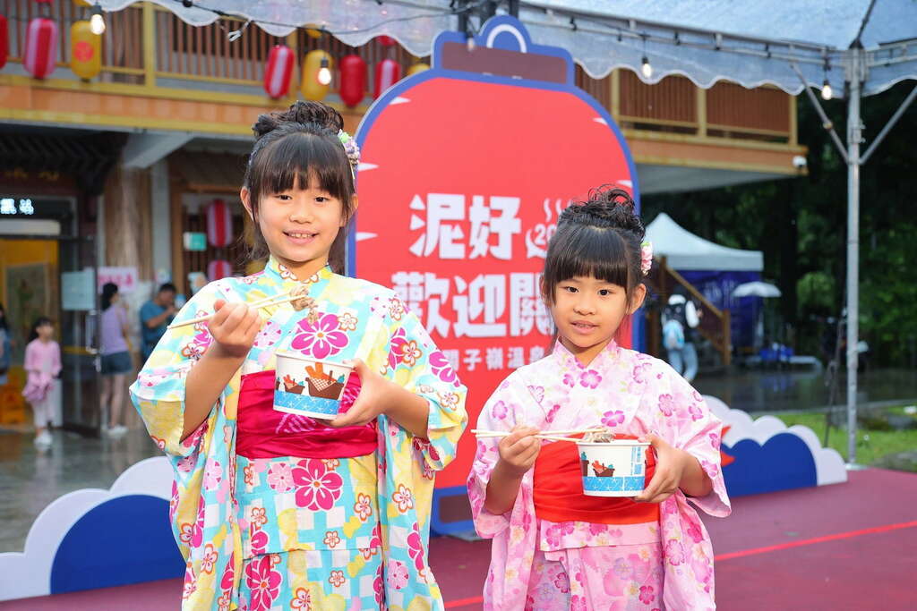 2026關子嶺溫泉美食節盛大開幕 千份大鼎雞湯爭香、關嶺夜祭巡行點亮山城夜色