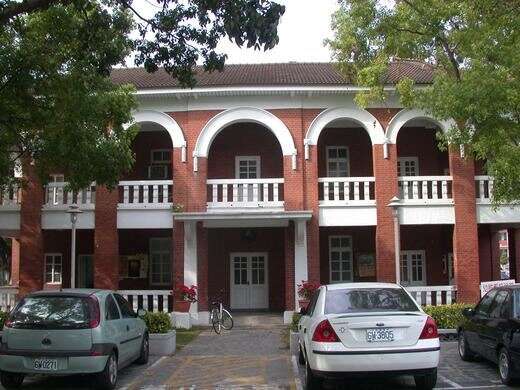 長榮中學校史館、校牧館(原台南長老教中學校講堂暨校長宿舍)