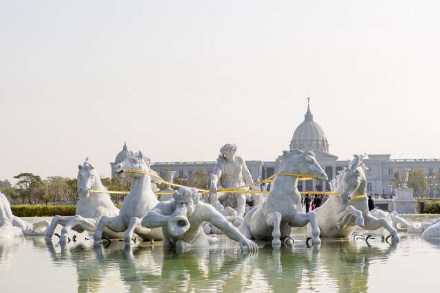 依照凡尔赛宫花园的阿波罗喷泉等比例打造