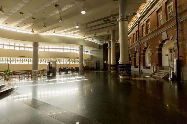 原台南州廳-台灣文學館