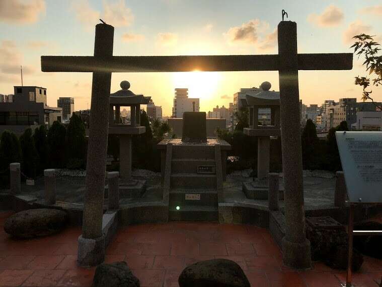 屋上の神社