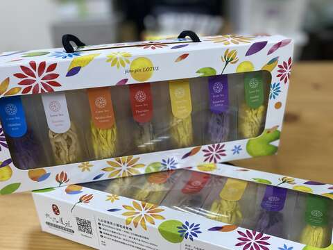 "台南限定商品「九品莲花茶」"