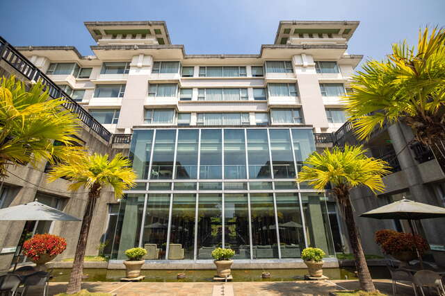 柳營尖山埤渡假村