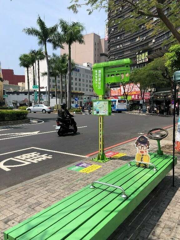 台南市站前（台南停前）市街区観光バス乗り場