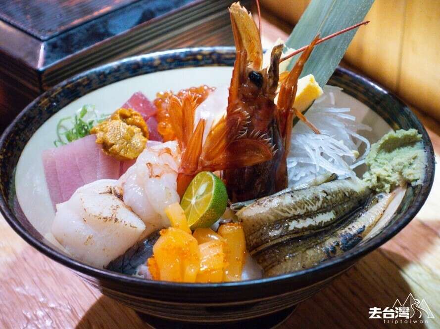 Eel Donburi Tsukuri assorted sashimi donburi